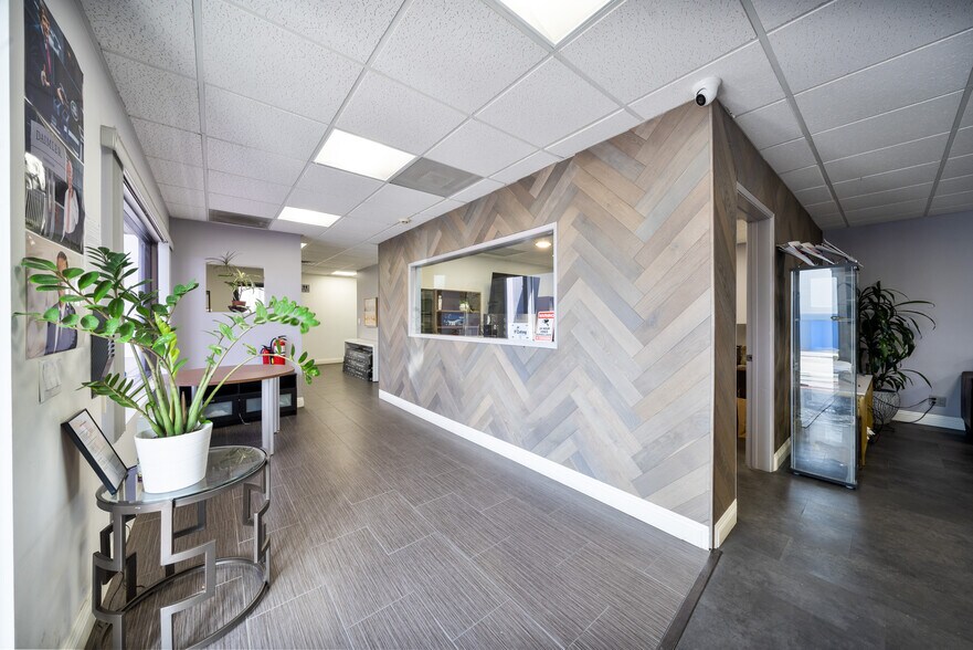 More Photos Of 731-733 E San Bernardino Rd, Covina Warehouse For Sale