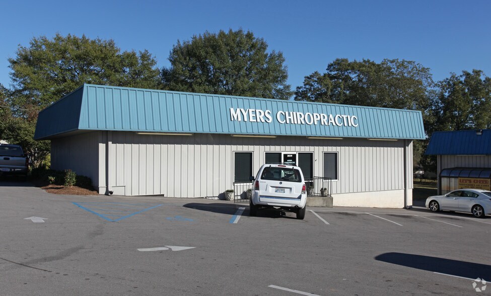 More Photos Of 3039 Allison Bonnett Memorial Dr, Bessemer Office For Lease