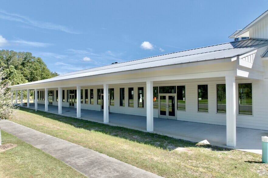 More Photos Of 555 Shadowmoss Pkwy, Charleston General Retail For Lease