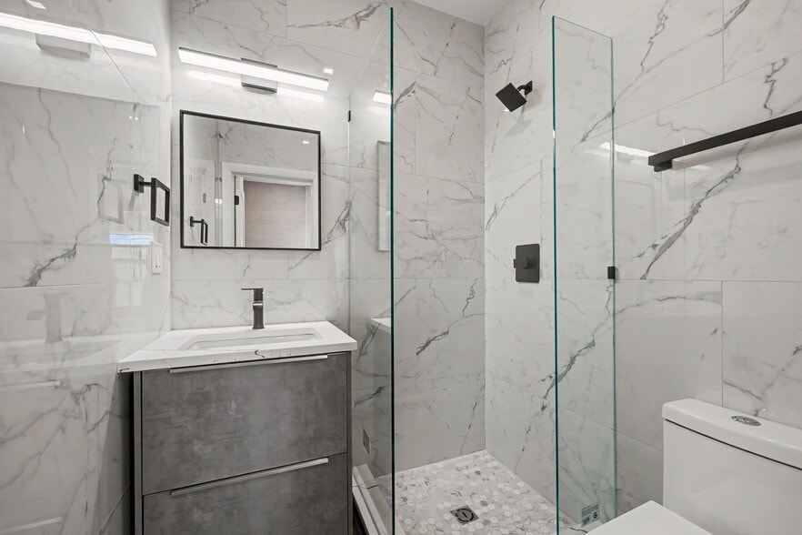 More Photos Of 63 Church St, Greenwich Apartments For Sale