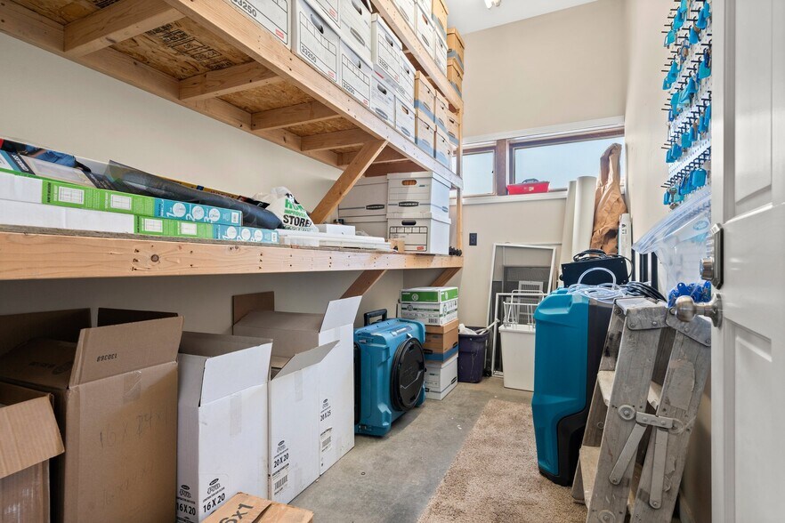 More Photos Of 110 N Bronson Ave, Big Rapids Office For Sale