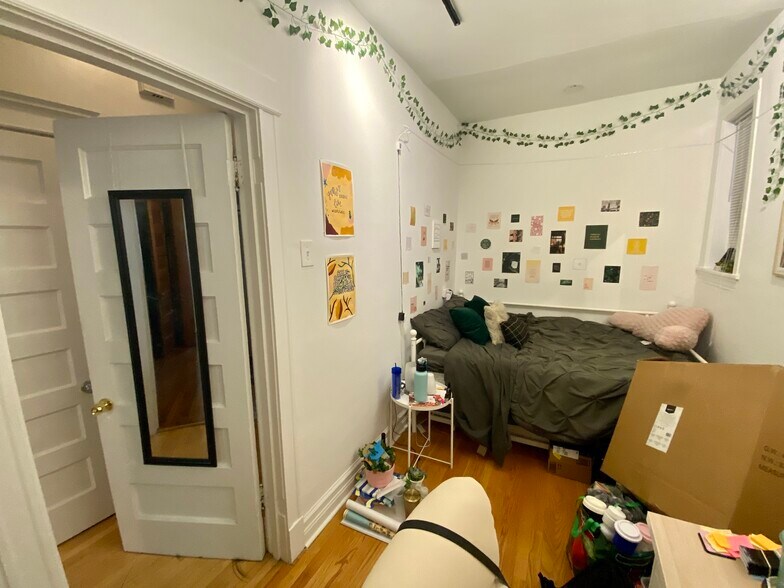 More Photos Of 2439 N Seminary Ave, Chicago Apartments For Sale