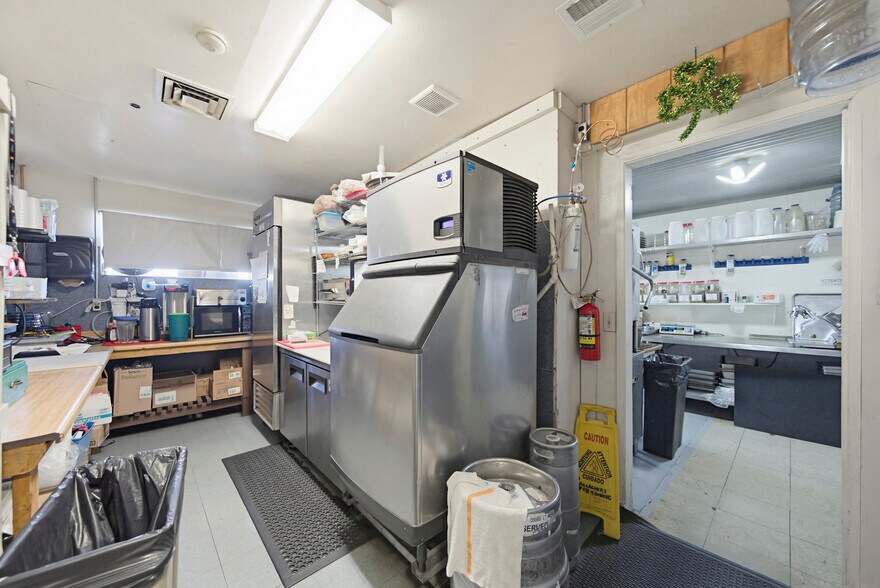 More Photos Of 3524 McCulloch Blvd N, Lake Havasu City Restaurant For Sale