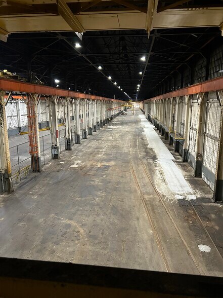 More Photos Of 601 W 7th Ave, Homestead Manufacturing For Sale