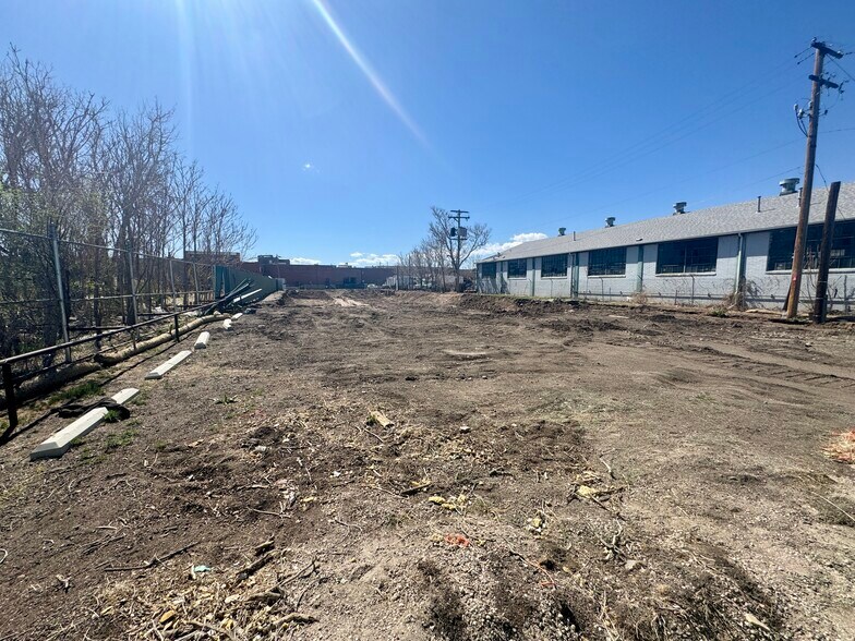 More Photos Of 835 E 50th Ave, Denver Warehouse For Sale