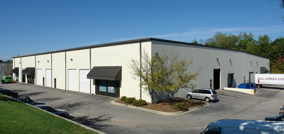 More Photos Of 3216 Spottswood St, Raleigh Warehouse For Lease