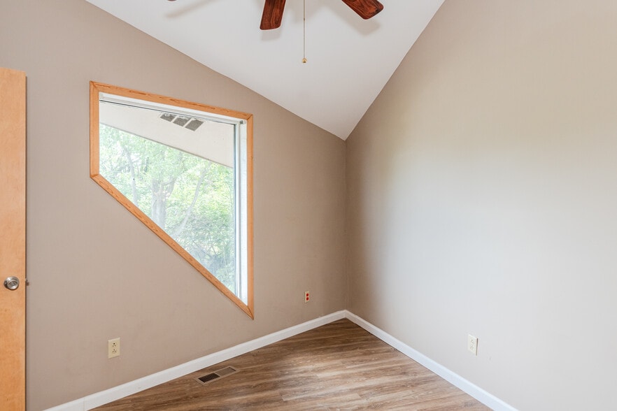 More Photos Of 6750 Brandt Pike, Huber Heights Medical For Lease