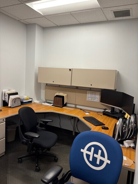 More Photos Of 2360 Oak Industrial Dr NE, Grand Rapids Flex For Sale