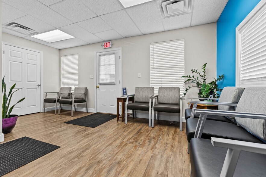 More Photos Of 101 N Main St, Stanton Healthcare For Sale