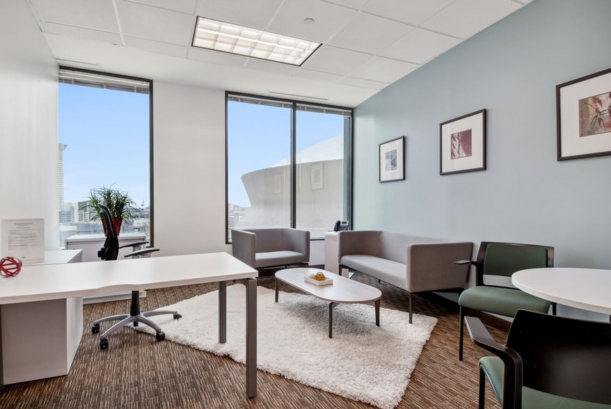More Photos Of 1615 Poydras St, New Orleans Office For Lease