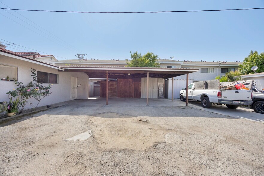 More Photos Of 1148 W 166th St, Gardena Apartments For Sale