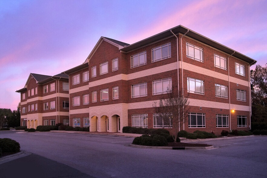 More Photos Of 6011 Farrington Rd, Chapel Hill Medical For Lease