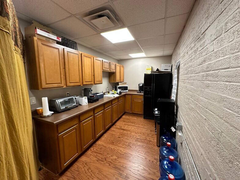 More Photos Of 618-620 N Tejon St, Colorado Springs Loft Creative Space For Sale