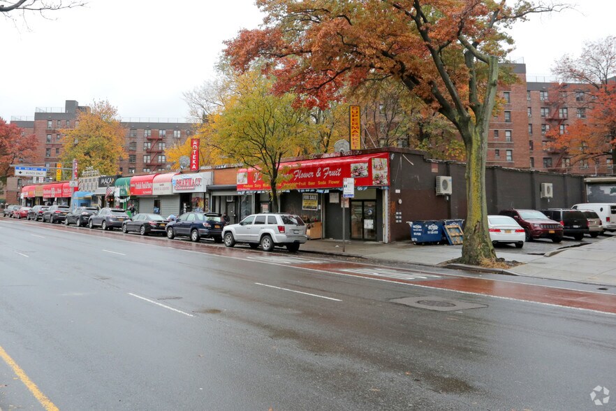 Primary Photo Of 62-02-62-30 Woodhaven Blvd, Rego Park Storefront For Lease