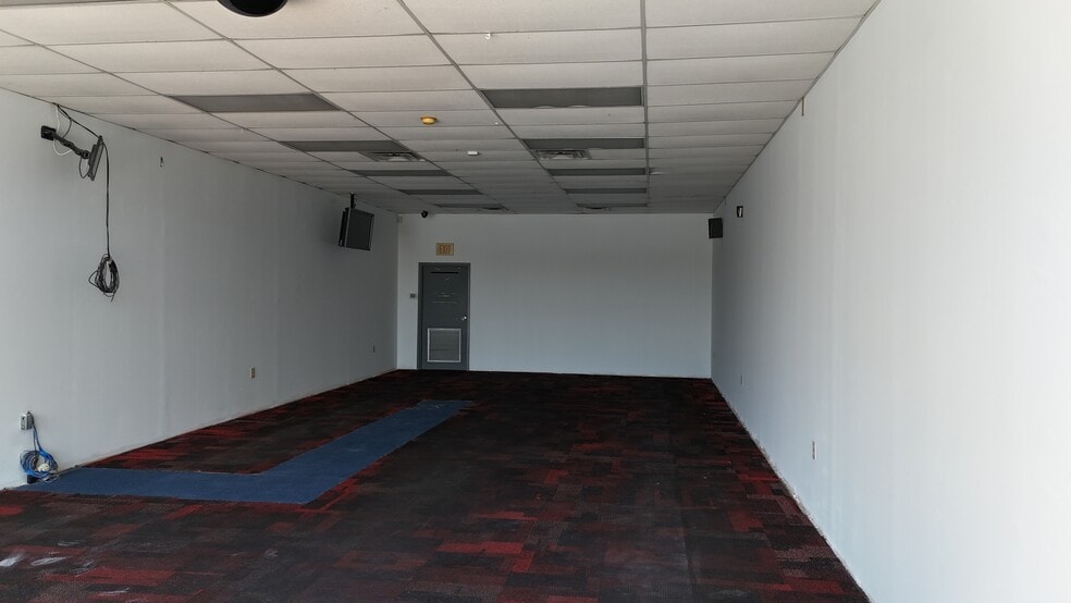 More Photos Of 3000 Pepperell Pky, Opelika Unknown For Lease