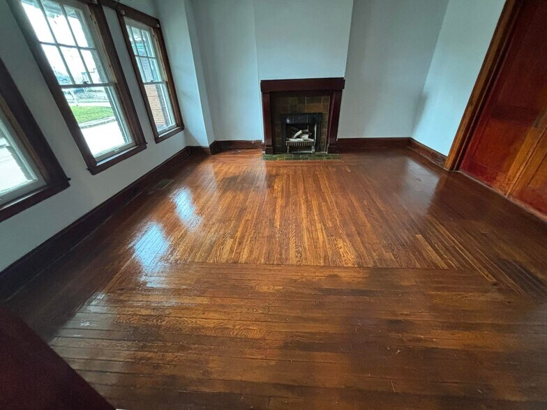 More Photos Of 603 Chestnut St, Coshocton Apartments For Sale