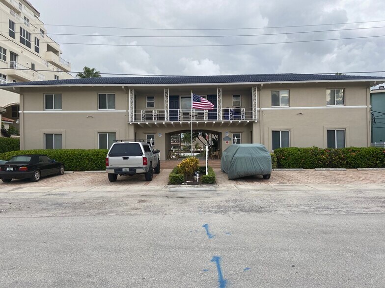 Primary Photo Of 623 Bayshore Dr, Fort Lauderdale Apartments For Sale