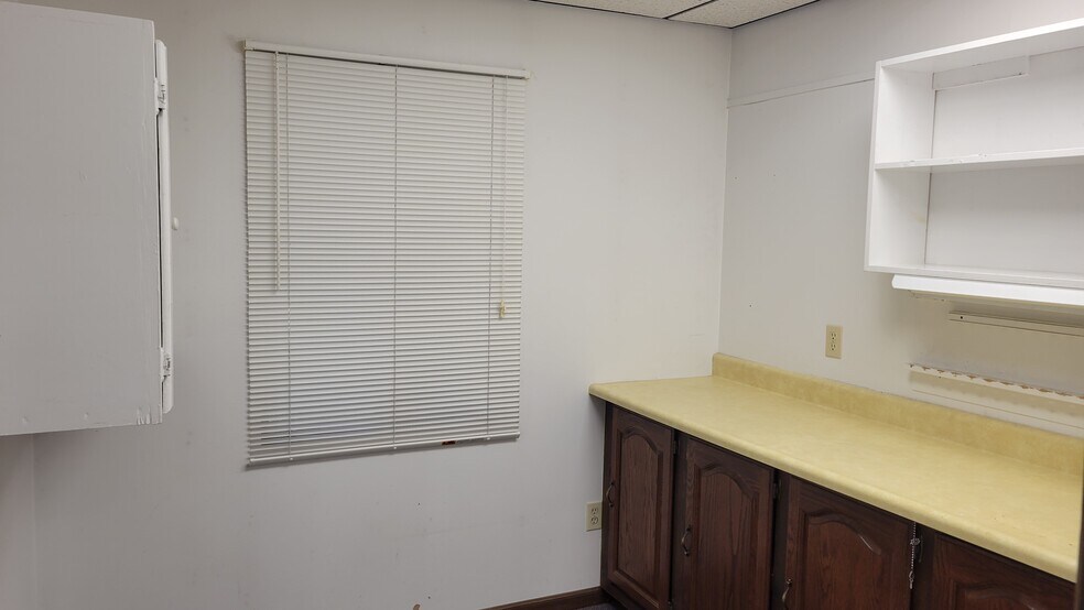 More Photos Of 205 North St, Morenci Medical For Sale