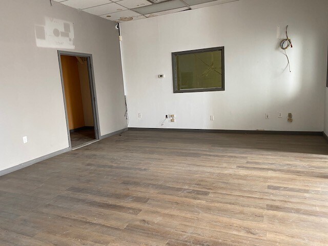 More Photos Of 467-475 Mundet Pl, Hillside Warehouse For Lease