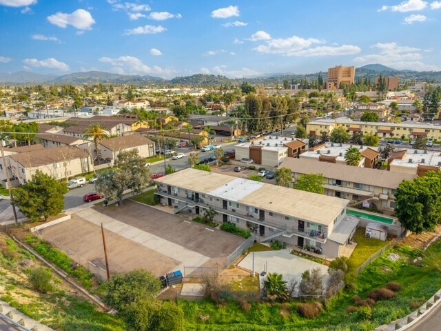 More Photos Of 594 Graves Ave, El Cajon Apartments For Sale