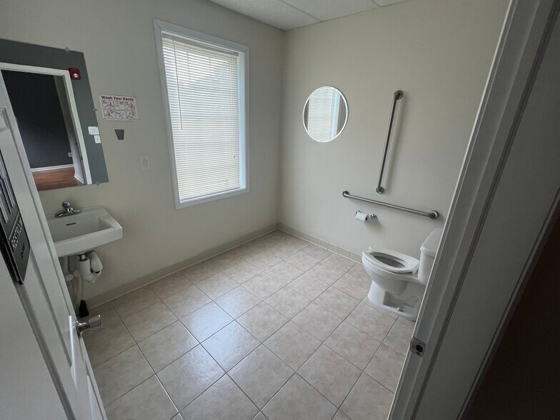 More Photos Of 1001 Route 376, Wappingers Falls Medical For Lease