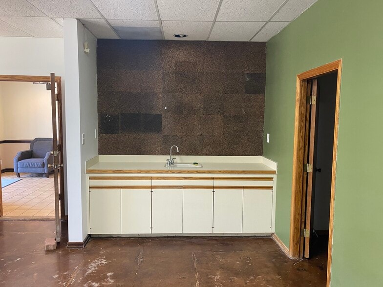 More Photos Of 112-114 S Catalina Ave, Redondo Beach Office For Lease