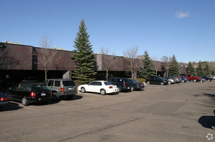 More Photos Of 425 Etna St, Saint Paul Light Manufacturing For Lease