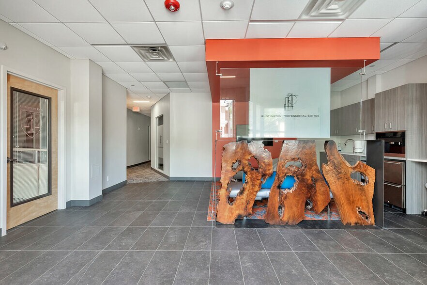 More Photos Of 425 New York, Huntington Apartments For Lease