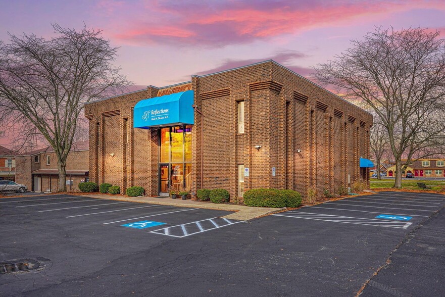 More Photos Of 47 E Wilson Bridge Rd, Columbus Office For Lease