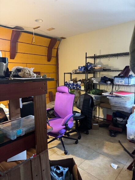 More Photos Of 4006 W Cayuga, Tampa Warehouse For Sale