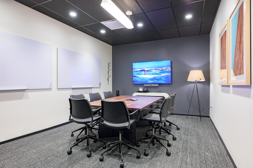 More Photos Of 15051 N Kierland Blvd, Scottsdale Coworking Space