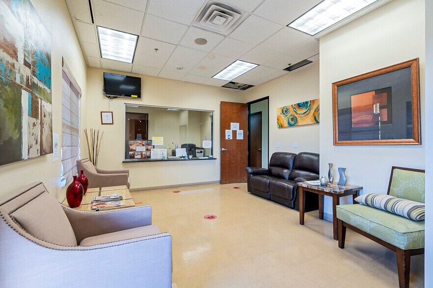 More Photos Of 7175 N Durango Dr, Las Vegas Medical For Lease
