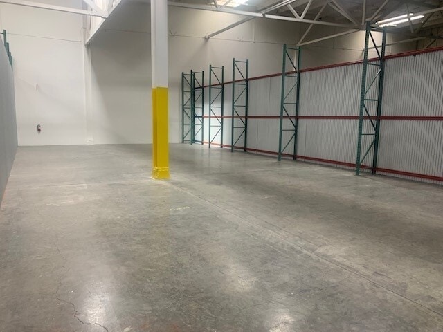 More Photos Of 245 S Spruce Ave, South San Francisco Distribution For Lease