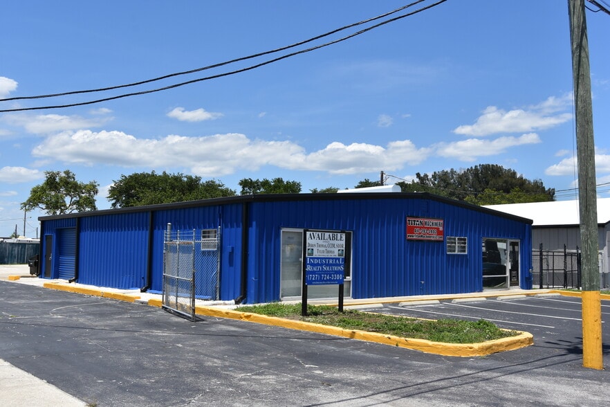 More Photos Of 2064 Range Rd, Clearwater Warehouse For Lease
