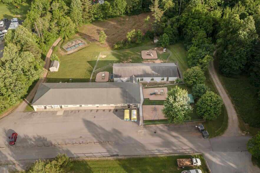 More Photos Of 2-6 Fairview Hills Dr, Fairview Daycare Center For Lease