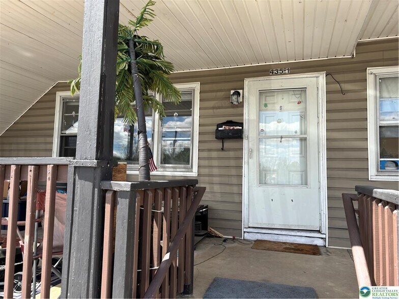 More Photos Of 435 W Main St, Pen Argyl Apartments For Sale