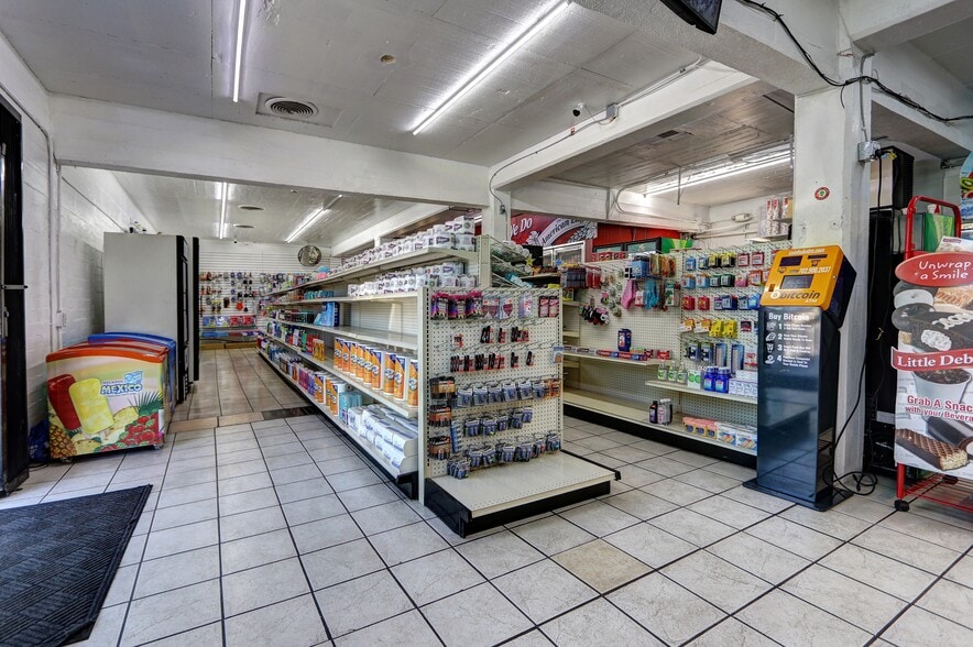 More Photos Of 21-31 W Army St, Henderson Storefront For Sale