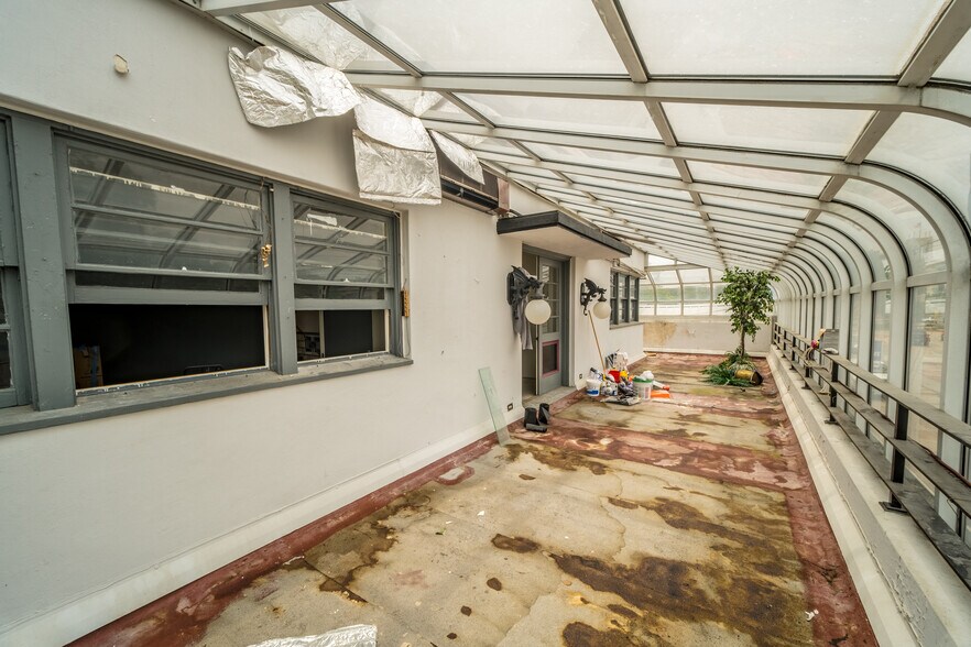 More Photos Of 150-162 S Seguin Ave, New Braunfels Office For Lease