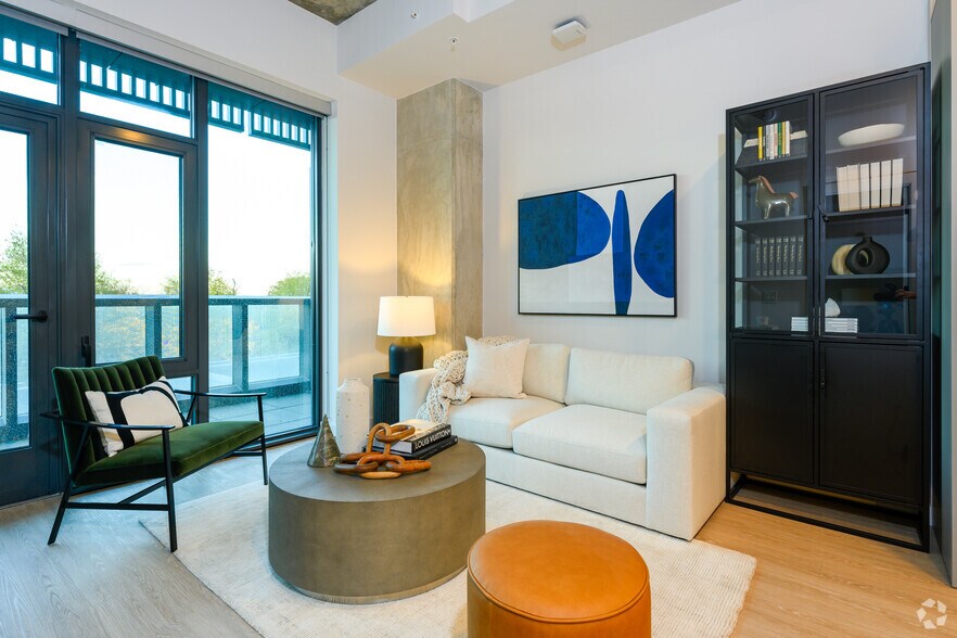 More Photos Of 3030 S Potomac Ave, Arlington Multifamily For Sale