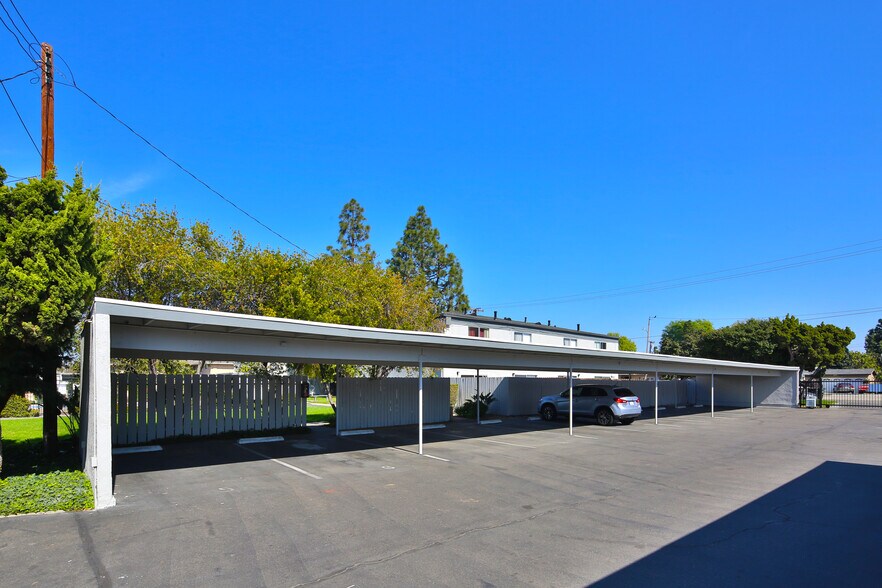 More Photos Of 345 N Batavia St, Orange Apartments For Sale