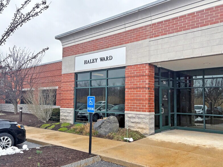 Primary Photo Of 200 Griffin Rd, Portsmouth Medical For Sale