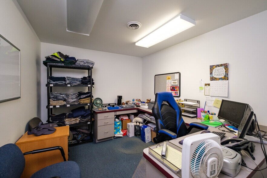 More Photos Of 36 Lucas Rd, Fishersville Warehouse For Lease