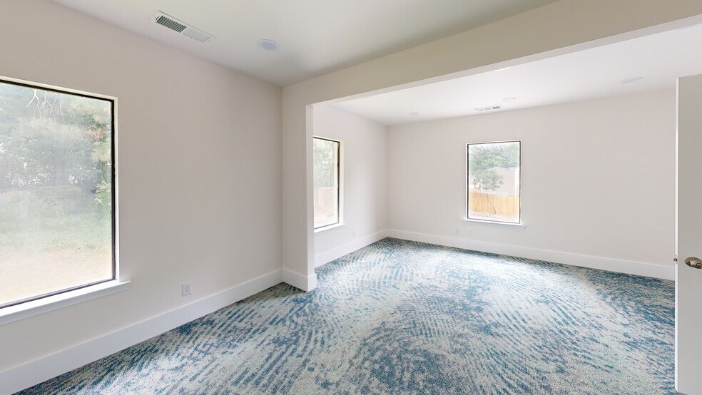 More Photos Of 1755 E Park Place Blvd, Stone Mountain Office For Sale