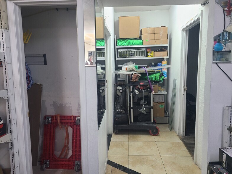More Photos Of 2784 E Charleston Blvd, Las Vegas Freestanding For Sale