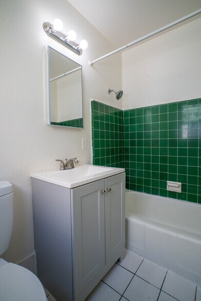More Photos Of 1425 Cedar Ave, Long Beach Apartments For Sale