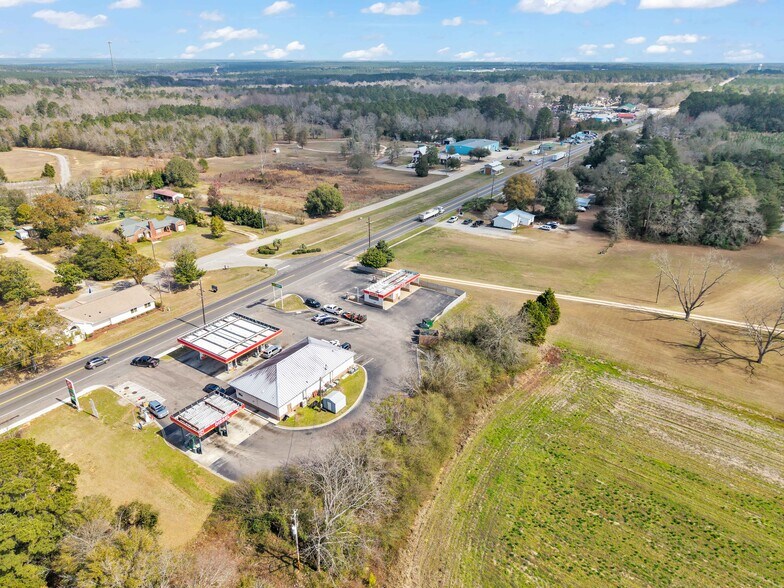 More Photos Of 206 Railroad Ave E, Wagener Freestanding For Sale