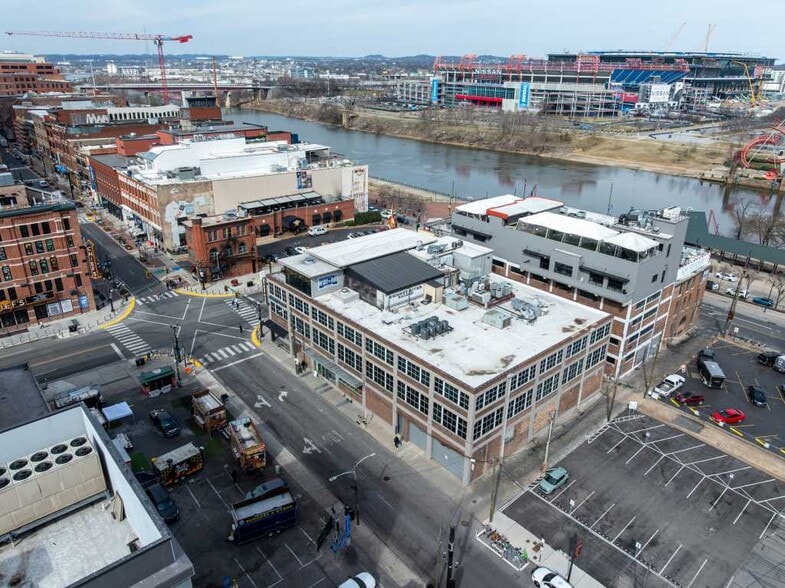 More Photos Of 111 Broadway, Nashville General Retail For Lease