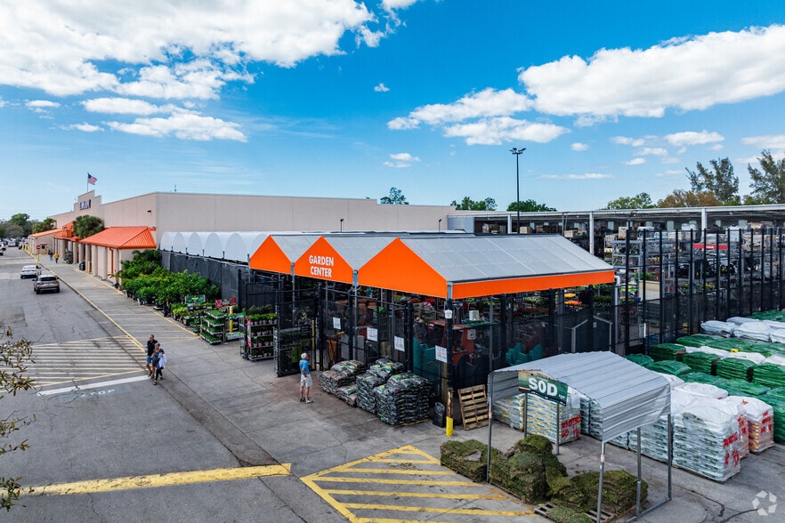 More Photos Of 2251 Pine Ridge Rd, Naples Unknown For Lease