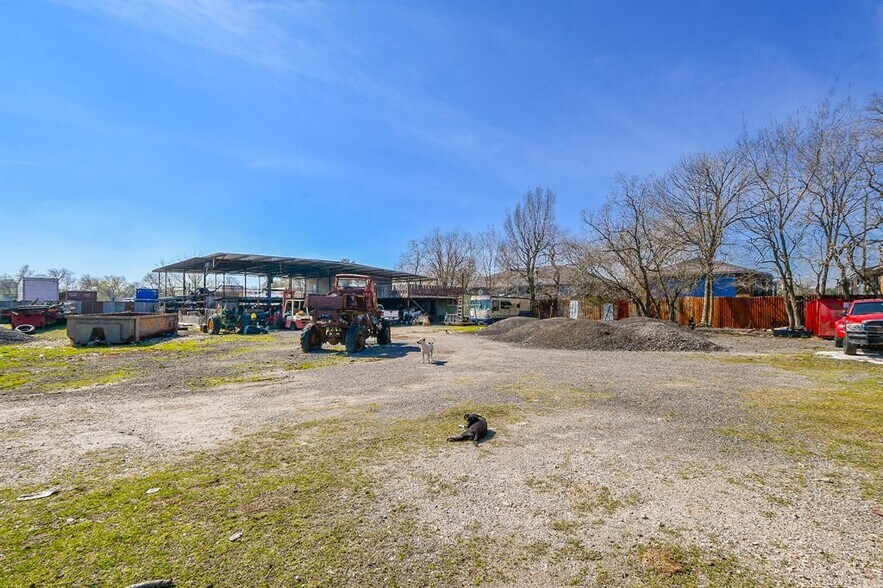 More Photos Of 1760 Allen Genoa Rd, Houston Land For Sale