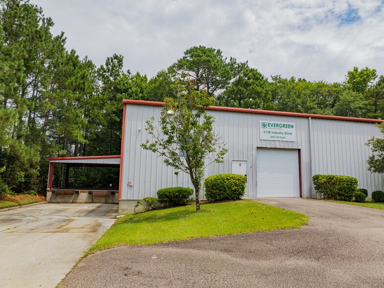 More Photos Of 3138 Industry Dr, North Charleston Warehouse For Lease